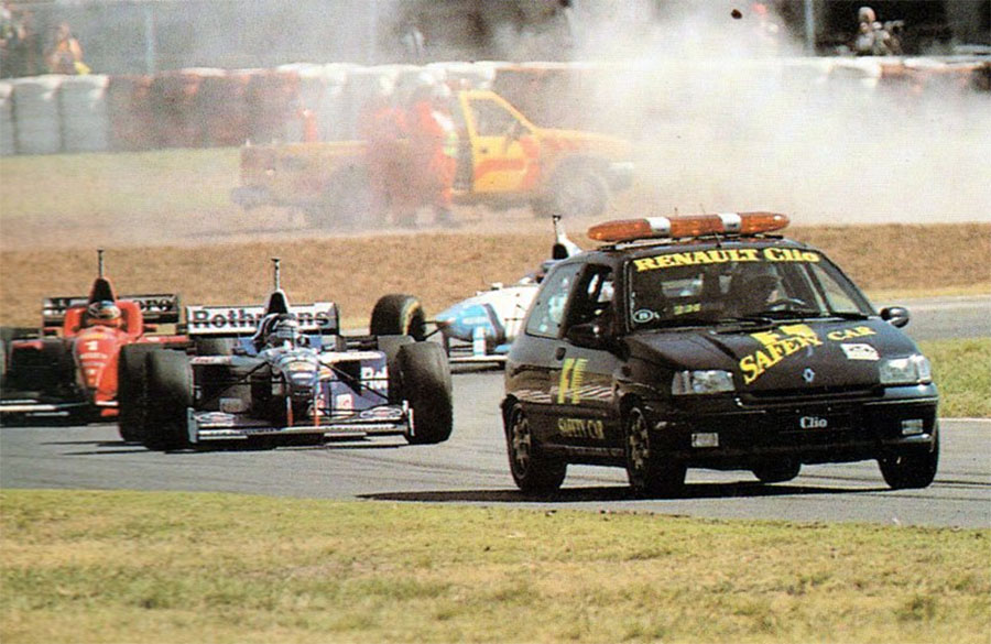 Clio foi safety car da F1 em 1996