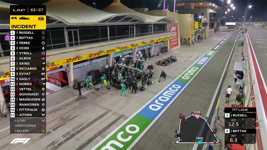 Bottas entra no pit para a troca dupla da Mercedes, algo relativamente comum na F1