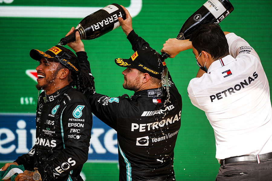 Hamilton, Bottas e Leonardo celebram no pódio de Interlagos