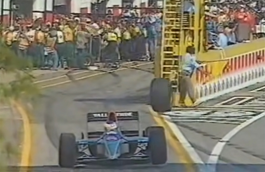 Roda solta da Minardi de Alboreto causou sérias lesões em mecânicos