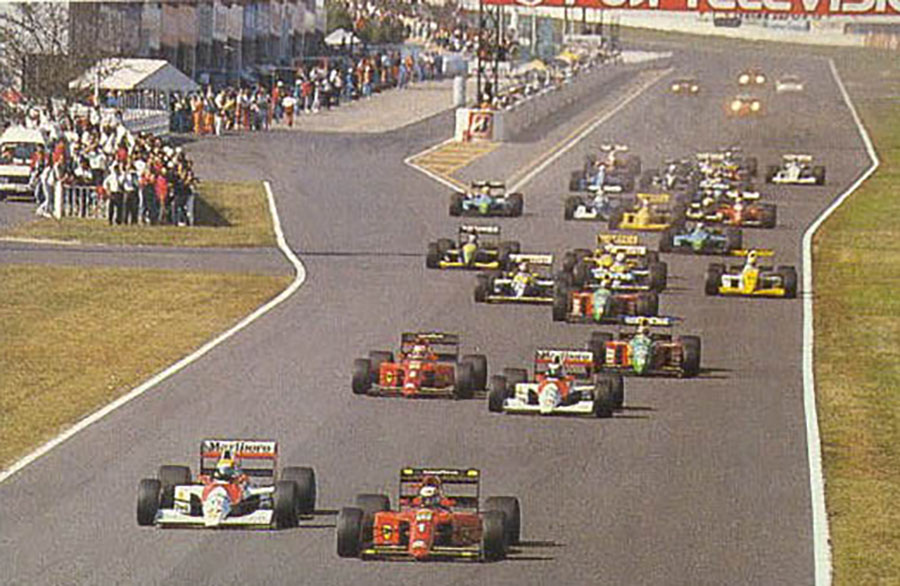 Senna e Prost na decisão da F1 de 1990 em Suzuka