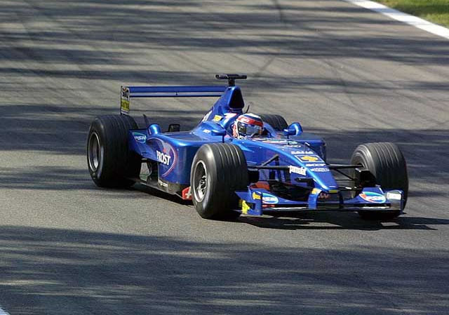 Últimas temporadas da Prost na F1 foram recheadas de problemas dentro e fora da pista 