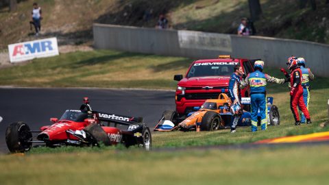 Imagem sobre Um dia de fúria na Indy: Power vai para cima de Dixon e xinga Grosjean