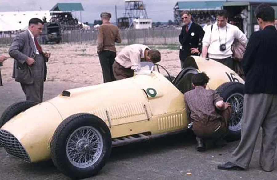 Maserati da equipe brasileira Escuderia Bandeirantes